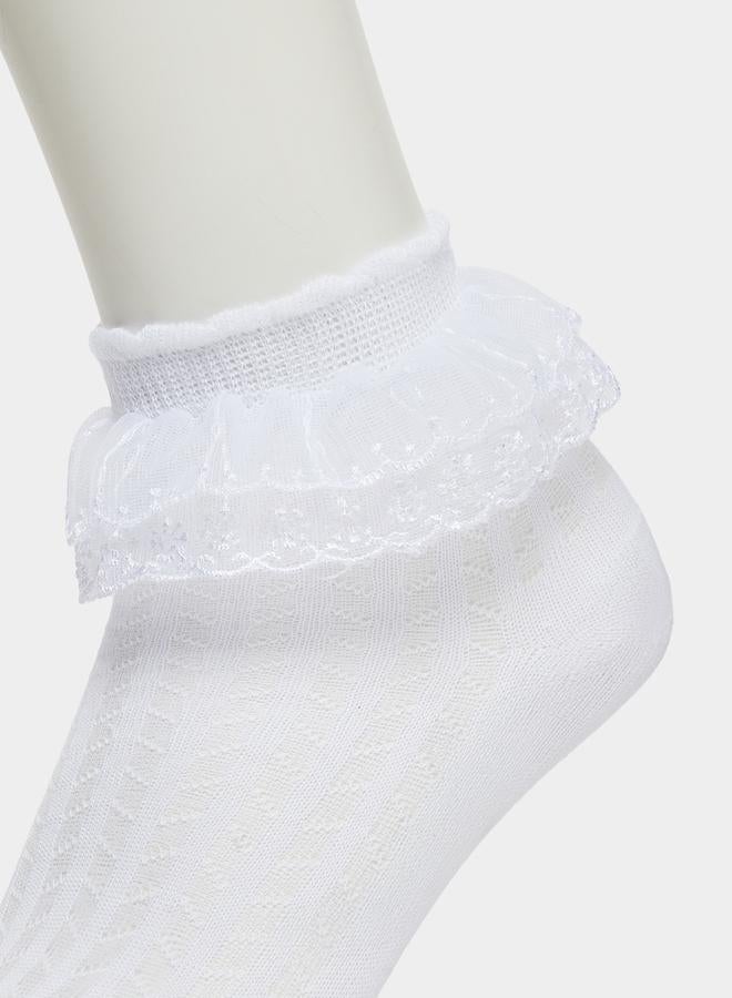 Styli Girls White Lace Trim Crew Socks - Image 1